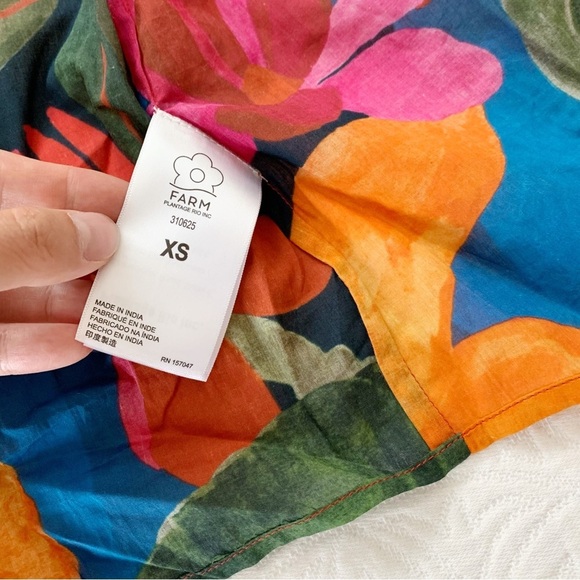 Farm Rio Women's Tropical Floral Cover-Up - Picture 7 of 8